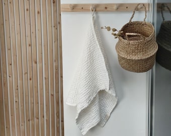 White Honeycomb Waffle Linen Towel. Highly absorbent natural waffle linen bath towel. White linen waffle towel for sauna and bath.