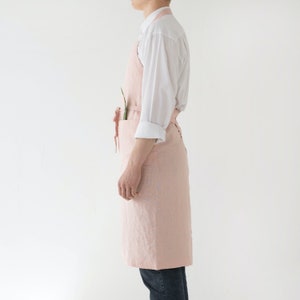 Misty Rose Linen Chef Apron. Unisex linen apron. Apron for cooking. Soft apron with pockets. Kitchen apron for him. image 2