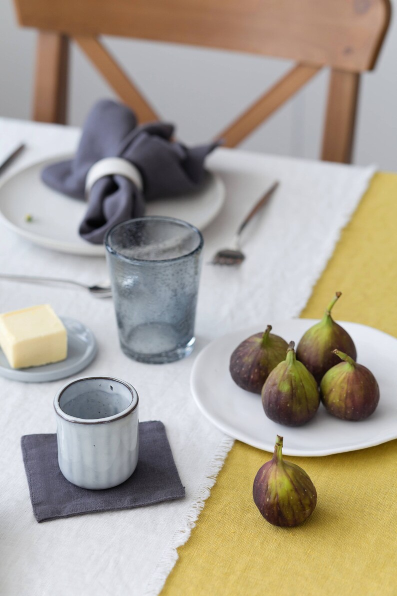 Set of 4 Dark Grey Washed Linen Coasters. Stone washed linen coasters. Square Cups and mugs linen coaster. Drink coasters. zdjęcie 2