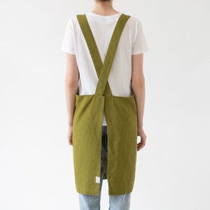 Moss Green Crossback Apron. Full linen apron. Linen apron with pockets. Natural Linen barista apron. Art Apron. image 2