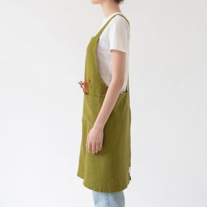 Moss Green Crossback Apron. Full linen apron. Linen apron with pockets. Natural Linen barista apron. Art Apron. image 3