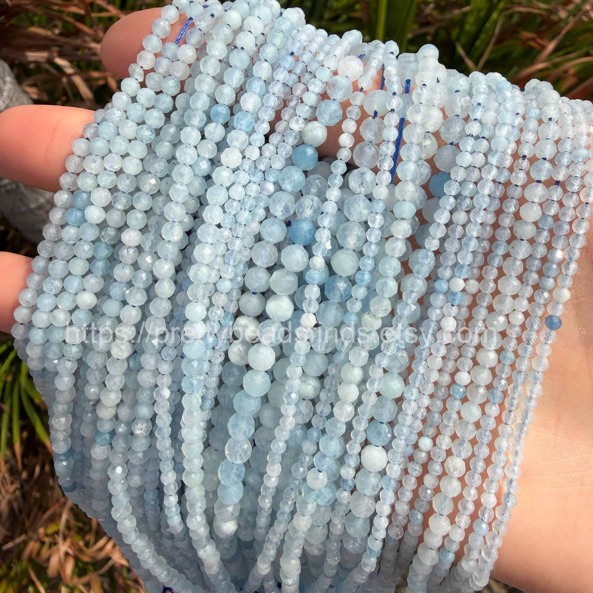 ROUND AQUAMARINE STONE BRACELET S A T E L L I T E