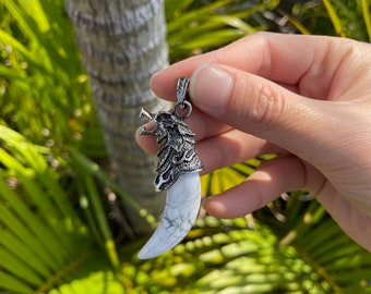 Crystal Wolf Tooth Pendant: Aventurine, Amethyst, Obsidian - Etsy