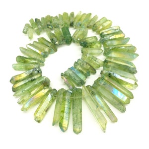 Aura Green Quartz Point-pärlor: Toppborrad kristallpinne