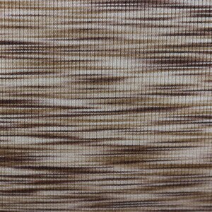 Op de afbeelding: Close-up van een bruin en wit gestreepte stof met een subtiel textuurpatroon.