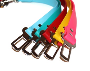 Cinturón de seguridad para perros de cuero vegano impermeable, clip de acero inoxidable, hecho a mano en Canadá.