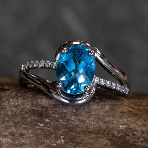 14k White Gold Blue Topaz and Diamond Ring