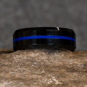 8mm Schwarzer Keramikring mit Blauem Inlay