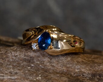 14k Yellow Gold Blue Sapphire and Diamond Ring