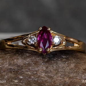 14k Gelbgold Rubin und Diamant Ring