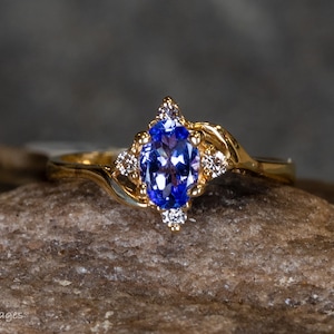14k Yellow Gold Tanzanite and Diamond Ring