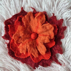 Felt flower brooch, large felt flower, felt wool jewelry, big flower pin