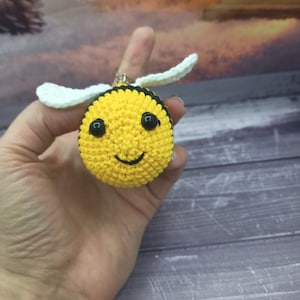 Bee Crochet Pattern. Mini Bee. PDF