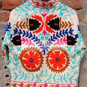 Vest Ethnique Femme
Suzani Jacket
Suzani
Embroidery Jacket
Jacket
Vintage Jacket
Woven Jacket Japanese
Womens Colorful Jacket
Embroidered Cardigan Women
Embroidered Bomber Jacket
Coats and Jackets
Suzani Bomber Jacket
Handmade Suzani
Guatemalan Blaze