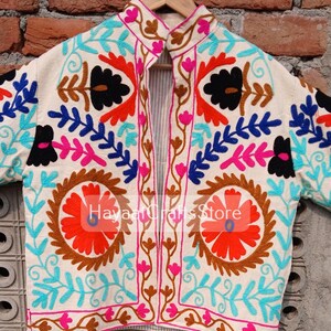 Vest Ethnique Femme
Suzani Jacket
Suzani
Embroidery Jacket
Jacket
Vintage Jacket
Woven Jacket Japanese
Womens Colorful Jacket
Embroidered Cardigan Women
Embroidered Bomber Jacket
Coats and Jackets
Suzani Bomber Jacket
Handmade Suzani
Guatemalan Blaze