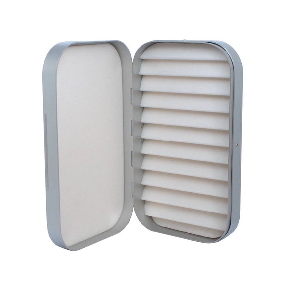 Pêche - boîte à mouche artificielle anglaise WHEATLEY avec 104 mouches