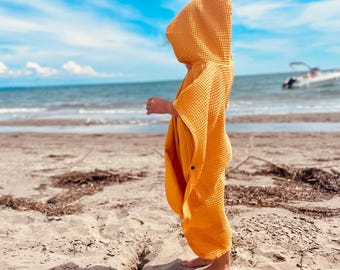 Badeponcho Baumwolle Honig Senf Kapuzenhandtuch in vielen verschiedenen Farben Wabenstoff Personalisierbar durch Bestickung