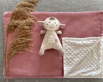 Babydecke mit Minky Fleece und Waffelpique dunkles Rosa Light Berry / Personalisierbar (Bestickung) / Krabbeldecke / Kuscheldecke