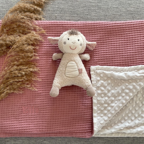 Babydecke mit Minky Fleece und Waffelpique dunkles Rosa Light Berry / Personalisierbar (Bestickung) / Krabbeldecke / Kuscheldecke