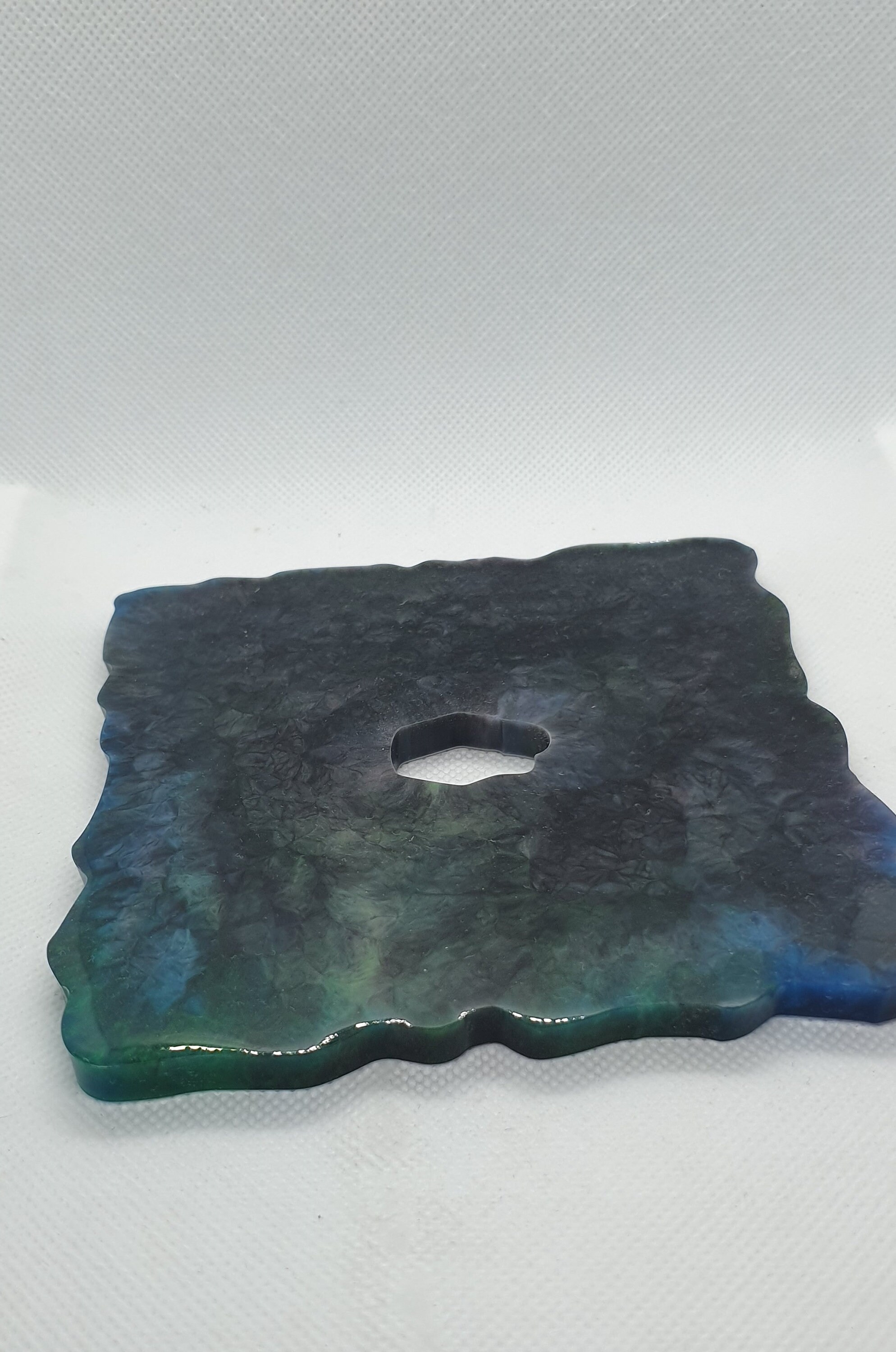 Ensemble de Montagnes Russes en Résine Buvez Des Porte-Gobelets 4 Sous-Verres Uniques Géode | Faits 