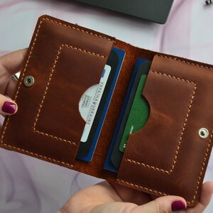 Porta passaporto personalizzato. Porta passaporto in pelle. Organizzatore di documenti di viaggio. Portafoglio compatto per passaporto. Custodia per passaporto in pelle. Viaggio