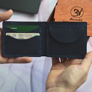 Leder Geldbeutel. Personalisierte Biker Geldbörse. Gravierte Brieftaschenkarte. Schlanke Ledergeldbörse. Kompaktes Portemonnaie. Herren Geldbörse schlank