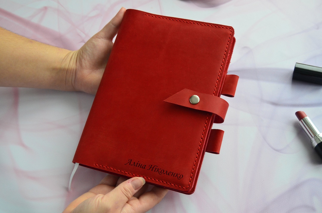 Personalized Leather Journal for Women. Monogrammed Leather Journal. A5