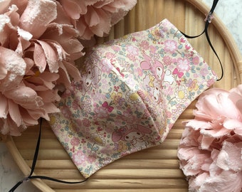 Creme Floral Adult Duckbill Face Mask