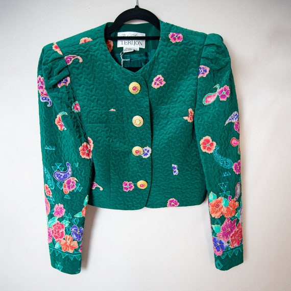 Vintage Button Blazer with Puff Sleeves And Embroi