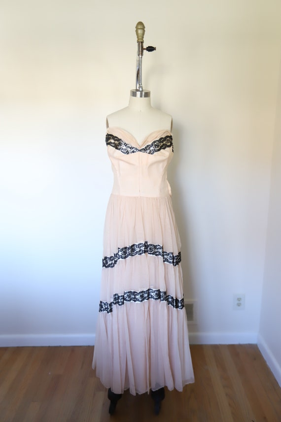 1950s Vintage Strapless Tiered Lace Chiffon Prom G