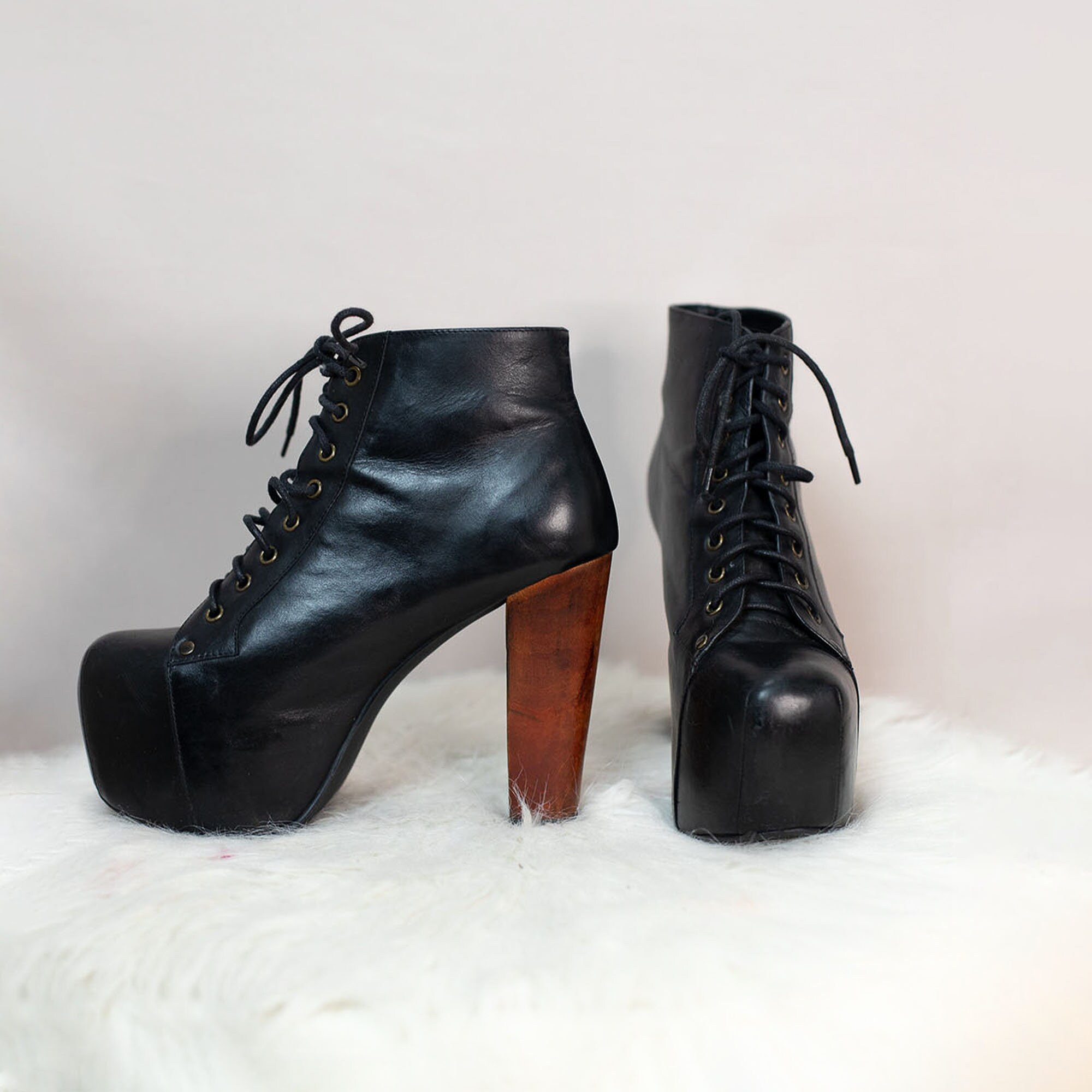 edmond bootie jeffrey campbell