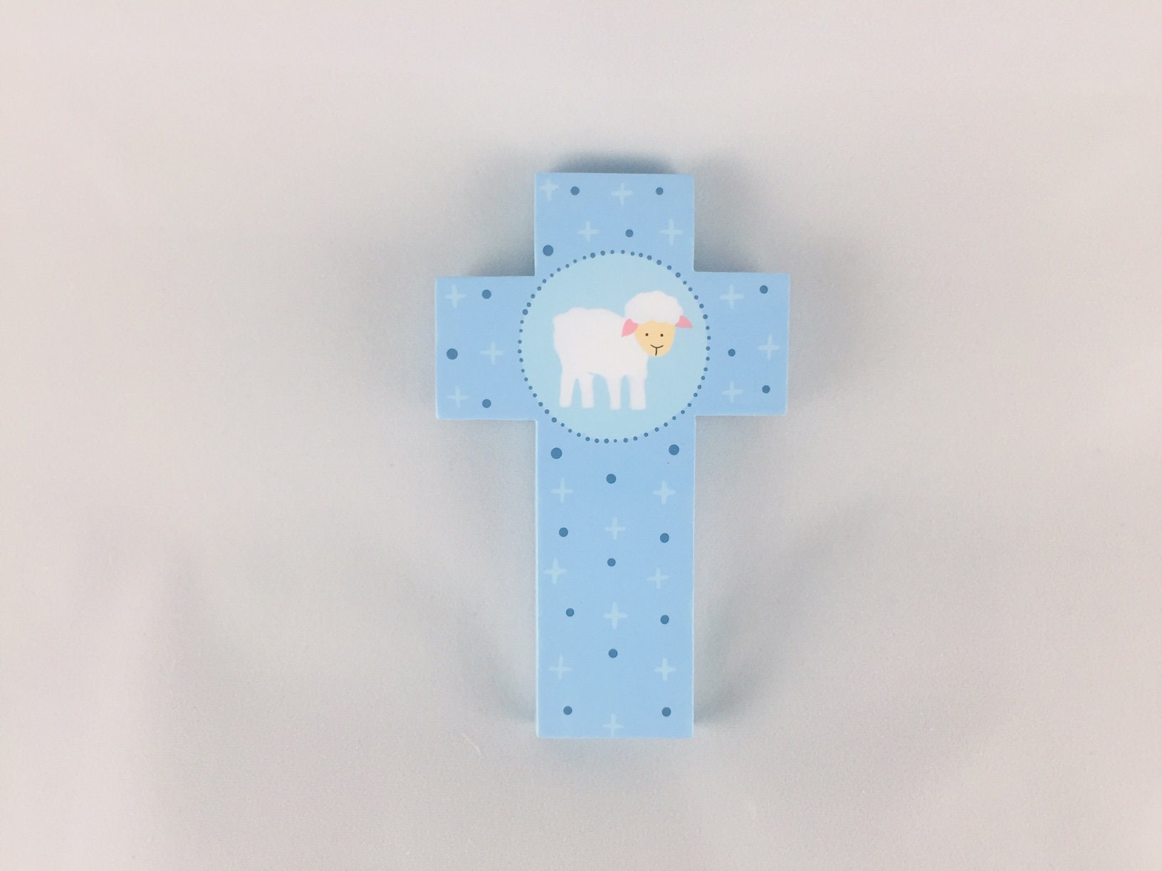 Croix Agneau Bleue