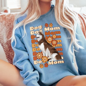 Dog custom sweatshirt, personalized dog crewneck, pet lover sweatshirt, retro dog lover sweatshirt, dog mom sweatshirt custom, dog mom