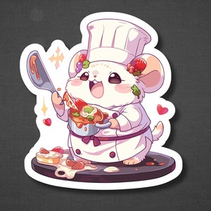 Puede incluir: Un h&aacute;mster de dibujos animados blanco con un gorro de cocinero y un delantal, sosteniendo una olla de comida con una cuchara. El h&aacute;mster est&aacute; rodeado por un borde blanco y un fondo marr&oacute;n.