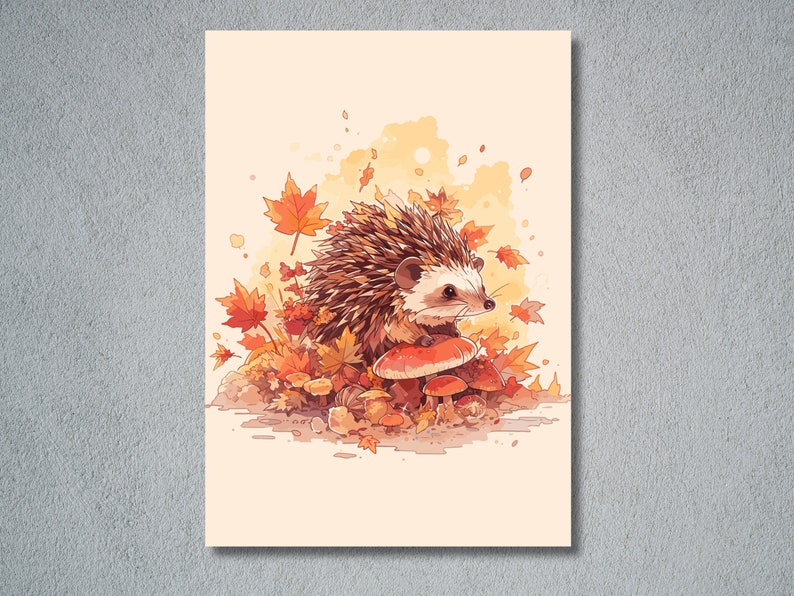K&ouml;nnte beinhalten: Eine Aquarell-Illustration eines Igels, der auf einem Bett aus Herbstbl&auml;ttern und Pilzen steht. Der Igel ist braun und hat einen wei&szlig;en Bauch. Die Bl&auml;tter sind orange, gelb und rot. Die Pilze sind rot mit wei&szlig;en Punkten.