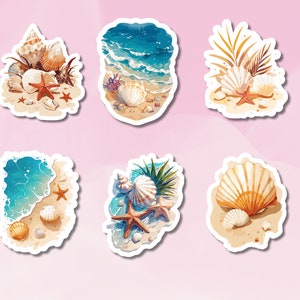 Puede incluir: Seis pegatinas coloridas con conchas marinas, estrellas de mar y olas del océano sobre un fondo de playa de arena. Las pegatinas son perfectas para agregar un toque de verano a tus diarios, computadoras portátiles o botellas de agua.