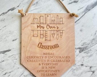 Hanging classroom pennant