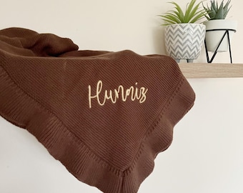 Personalised knitted ruffle blanket