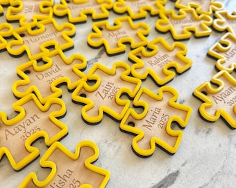 Jigsaw keyring with acrylic boarder