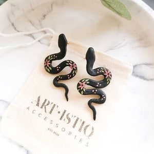Snake earrings, witchy snake earrings, Goth accessories, witch jewellery, Black snake earrings, Boho earrings or her, Christmas gift for her