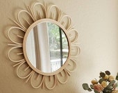Rattan Sunflower Handmade Round Mirror Modern Boho Wicker Framed Mirror Bohemian Nursery Flower Wall Decor Girls Room Wall Art