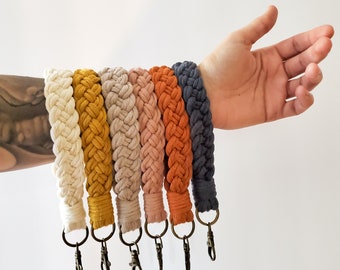 Braided Macrame Wristlet, Boho style keychain, car and house key accessory, trendy purse charm, sweet gift for friend, bridesmaid gift