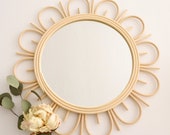 Rattan Daisy Flower Handmade Round Mirror Modern Boho Wicker Framed Mirror Bohemian Nursery Flower Wall Decor Girls Room Wall Art