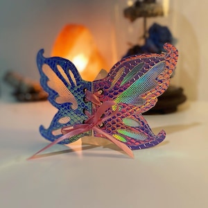 Iridescent skate wings