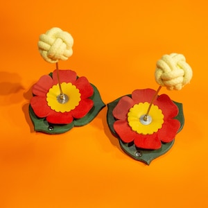 Bloom Palm Torches (a pair)