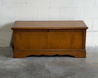 Wooden Storage Trunk Blanket Box Mid-Century Modern 1960s