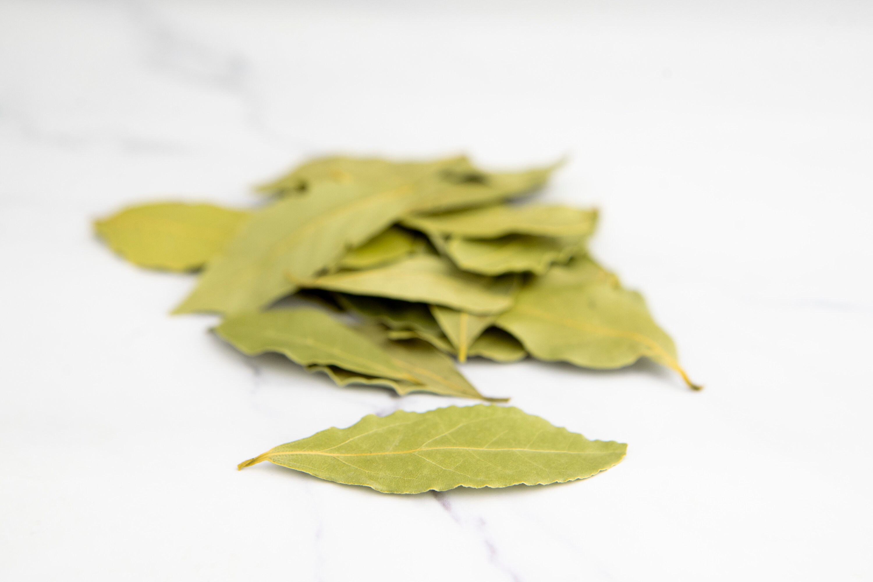 Organic Bay Leaves Whole Herbs Cooking Spice Fragrant Bay Leaf for