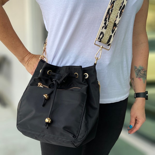 Black Bucket Bag | Choose Your Strap (2)