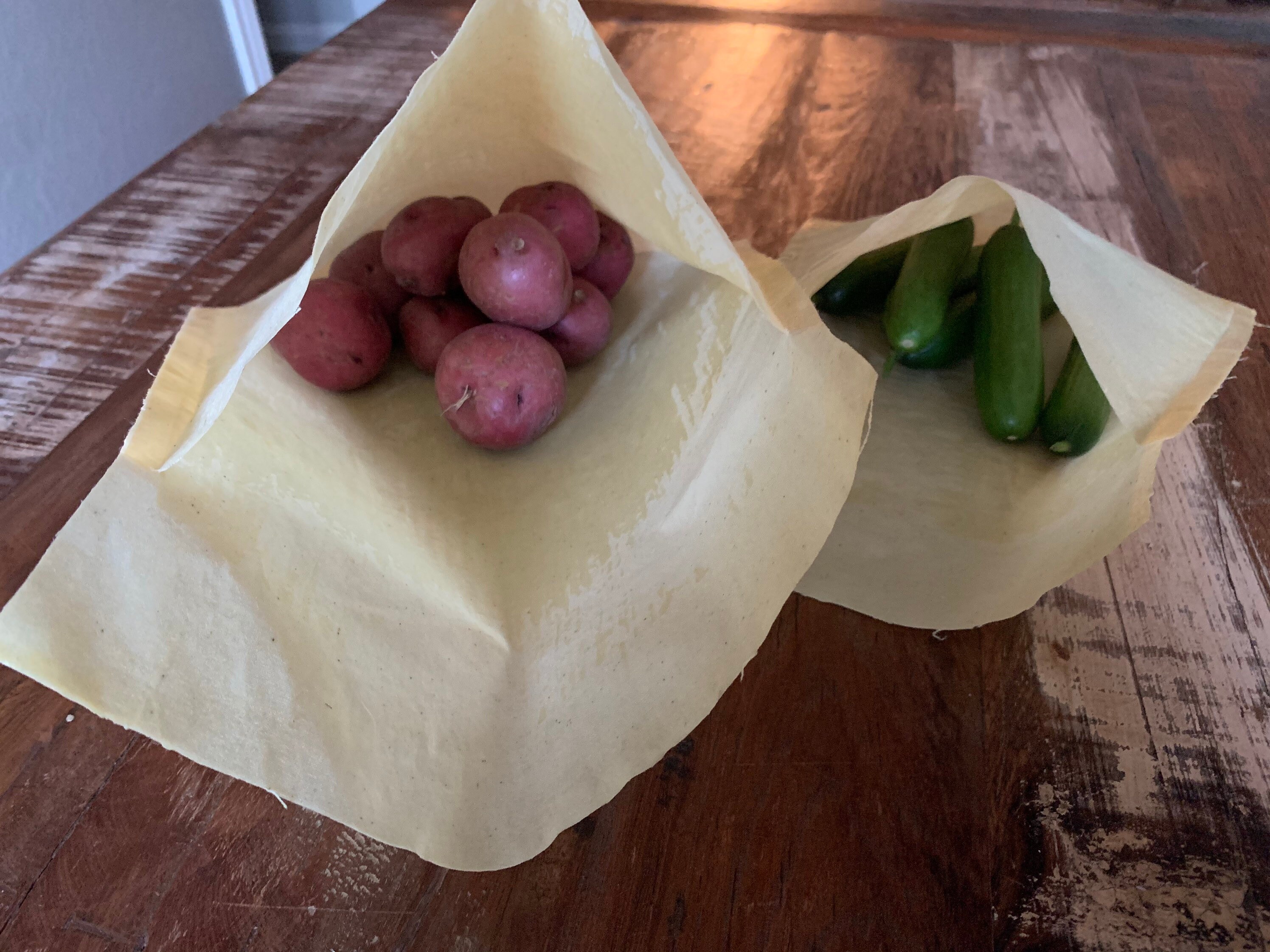 Beeswax food wraps/ waxed cotton food bags set of 2 / Etsy