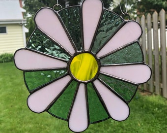 Stained Glass Daisy Circle Suncatcher